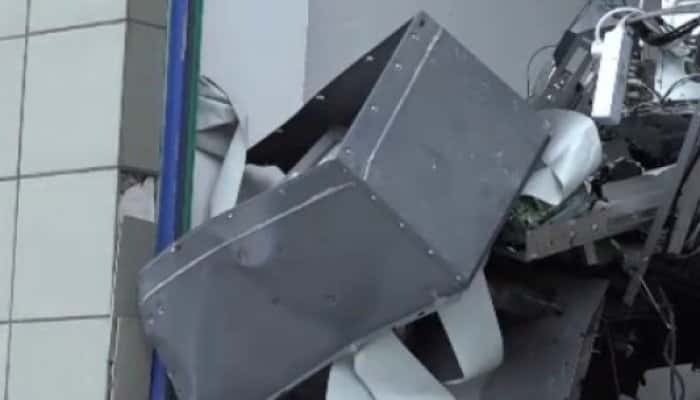 Un bancomat din Sinaia a fost aruncat în aer, luni dimineaţă