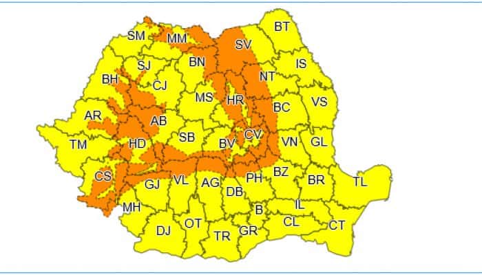 Intensificări ale vântului în zona montană. De duminică seară, Cod galben în cea mai mare parte a ţării, iar la munte Cod portocaliu de vânt puternic şi viscol