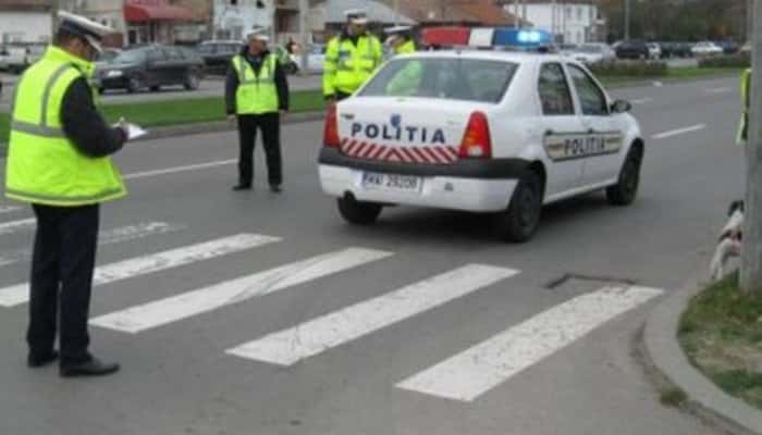 Pieton accidentat pe o trecere de pe DN 1B, de o mașină de Poliție