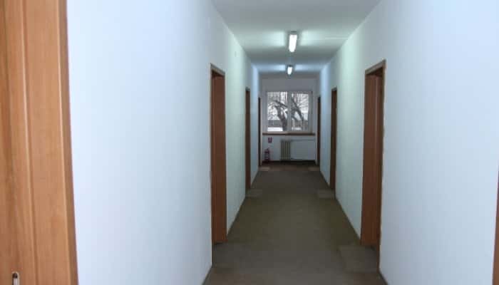 STARE DE URGENȚĂ | Cum vor fi rechiziționate unitățile de cazare, în Prahova, pentru a fi transformate în centre de carantină