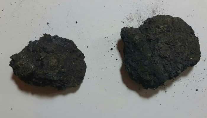 FOTO și VIDEO | Un meteorit s-ar fi dezintegrat în apropiere de Iași. Bucățile căzute au fost recuperate de un profesor de la Universitatea "Al. I. Cuza"