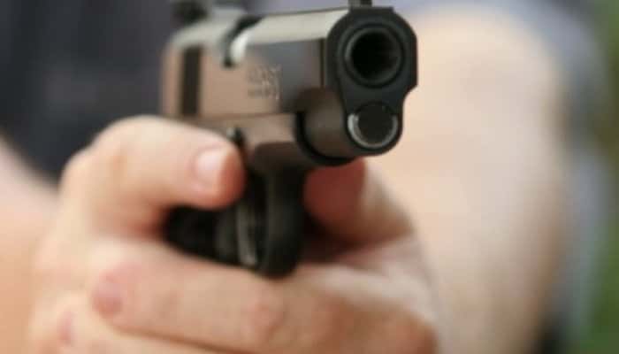Bărbat amenințat cu arma în plină stradă, la Moreni