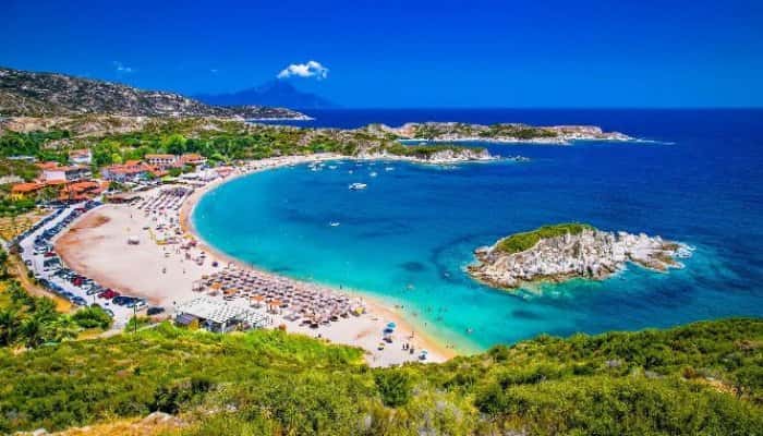 Grecia impune noi restricţii în insula Mykonos şi în regiunea Halkidiki, două dintre zonele preferate de turiștii români