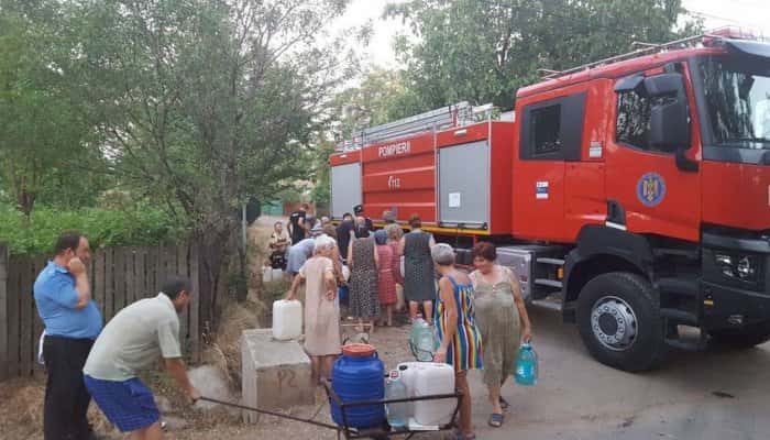 Măsuri urgente, după ce o localitate din Prahova a rămas fără sursă de apă potabilă