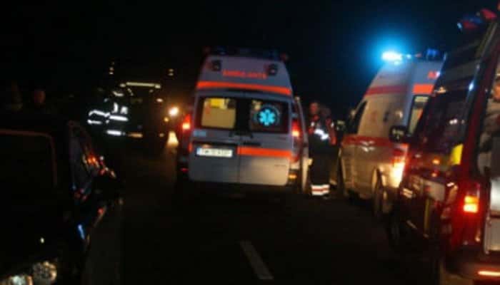 Un autobuz cu muncitori s-a răsturnat pe DN 1, în zona Movila Vulpii. Nouă persoane au fost transportate la spital