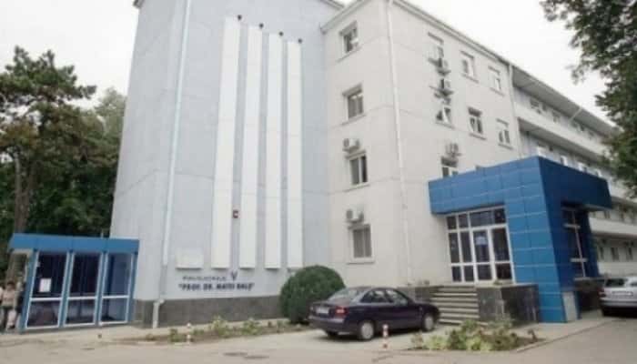 Un pacient infectat cu coronavirus, internat la Institutul "Matei Balș", a murit după ce s-a aruncat de la etaj