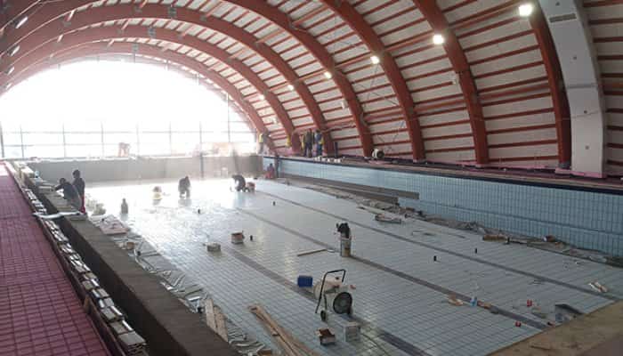 Stadiul lucrărilor la bazinul de înot din Moreni a trecut de 80%
