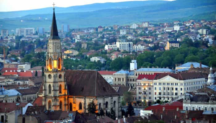 Restaurantele, cinematografele, instituţiile de cultură din Cluj se reînchid după cinci zile 