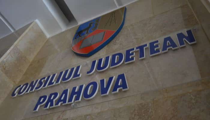Decizia de eliminare a 96 de posturi din Consiliul Judeţean Prahova, suspendată de instanţă