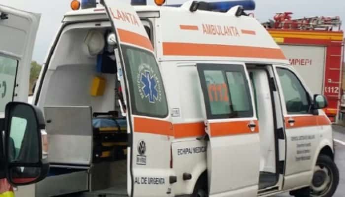 Un bărbat și un copil de trei ani răniți, vineri dimineață, într-un accident produs la Râfov