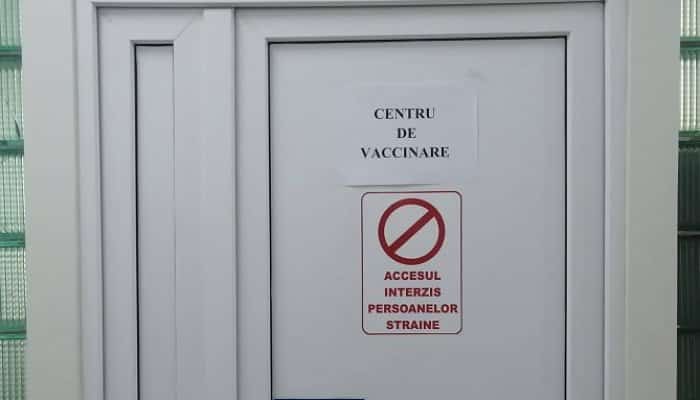Centru de vaccinare anti-Covid, pentru populație, și la Spitalul Municipal Ploiești. Aproape 3.000 de persoane sunt, deja, pe lista de așteptare