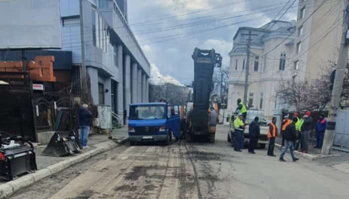 Primăria Ploieşti a demarat lucrări de reparaţii pe străzile Miciurin şi Mareşal Averescu