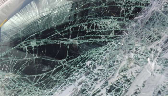 O tânără şi un copil de aproape 2 ani, răniţi într-un accident produs luni în Ploieşti