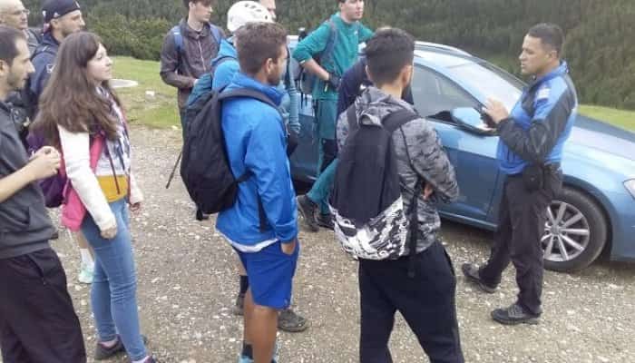 Grup de turisti recuperati de salvamont si jandarmii montani