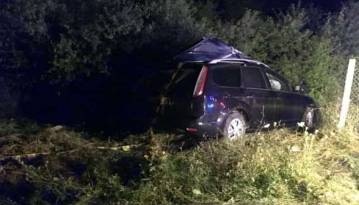 Un accident rutier cumplit s-a produs, miercuri seară, pe raza comunei Mica, între localitățile Nireș și Mănăstirea, județul Cluj. O șoferiță a fost grav rănită după ce un cal lăsat nesupravegheat a izbit din plin mașina pe care femeia o conducea.