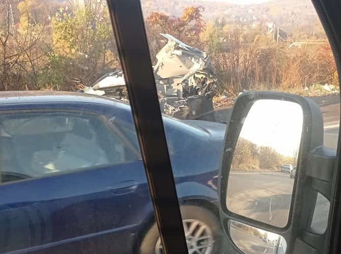 VIDEO Accident pe DN 1, la Breaza. Un tânăr de 21 de ani în stare gravă, după impactul dintre mașina sa și un TIR