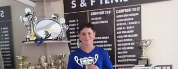 Cu zeci de trofee obținute, deși are doar 12 ani, prahoveanul Eric Niţă deschide o nouă listă a campionilor în tenis