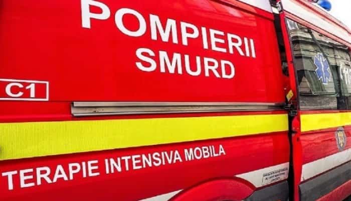 Bărbat prins sub o mașină, pe o stradă din Ploiești. Victima a murit