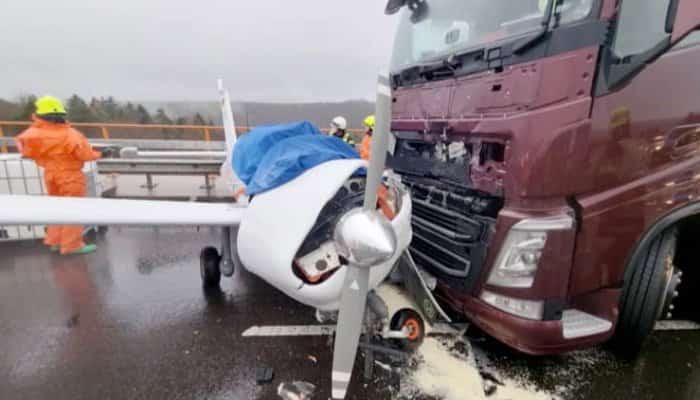 Avion lovit de TIR, pe o autostradă din Germania, după o aterizare forţată