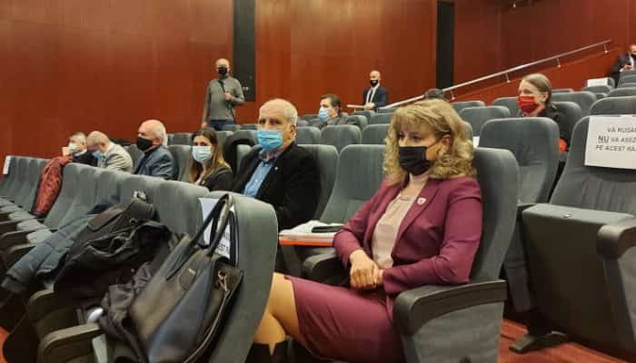Pro România Prahova cere dezbatere pe tema termoficării Ploieştiului şi anunţă că nu va participa la şedinţa comună de astăzi