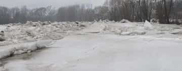 Doi copii au murit după ce gheața s-a rupt și au căzut în apele râului Bistrița