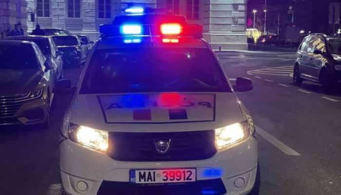 Un bărbat care agresase două tinere a fost recunoscut de poliţişti după ce s-a dus singur la secţie, să reclame un furt