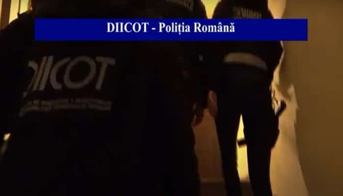 Percheziții DIICOT în București, Prahova și Dâmbovița. Acuzații de pornografie infantilă, act sexual cu un minor și trafic de minori