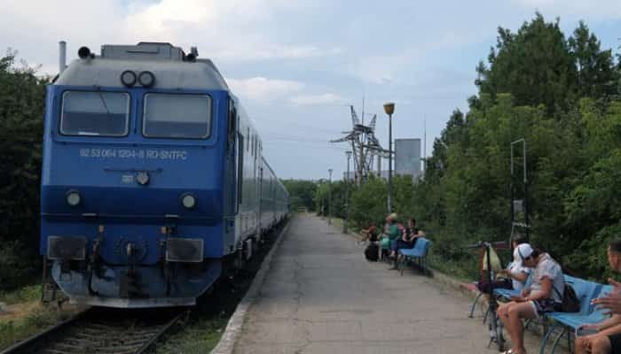 Circulaţia trenurilor e îngreunată între Braşov şi Timişul de Sus, din cauza unei defecţiuni