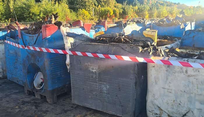 FOTO 18 tone de deșeuri cu substanțe periculoase importate ilegal de o firmă din Dâmbovița