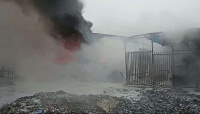 VIDEO. Incendiu devastator la o topitorie din Slatina
