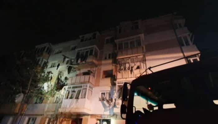 Patru persoane au ajuns la spital, după o explozie produsă într-un bloc