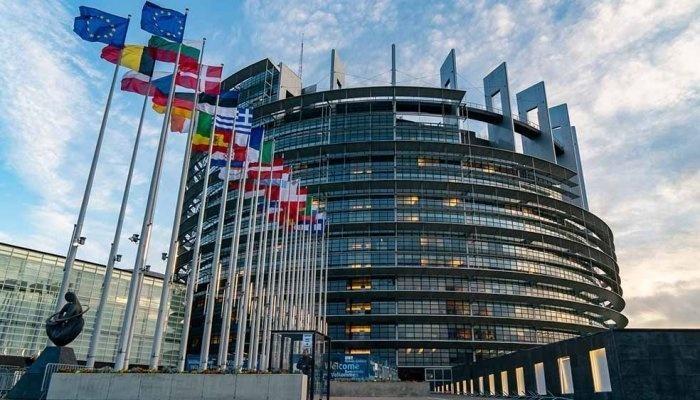 Încă doi europarlamentari au fost arestați, în scandalul de corupție din Parlamentul European
