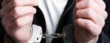 30 de zile arest preventiv pentru o persoană bănuită de pornografie infantilă și șantaj