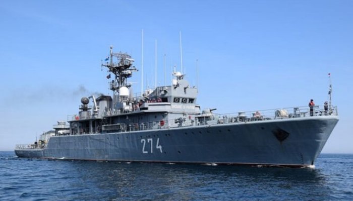 O mină marină a fost agățată de o navă de pescuit, în Marea Neagră. Intervenție de urgență a Forțelor Navale Române