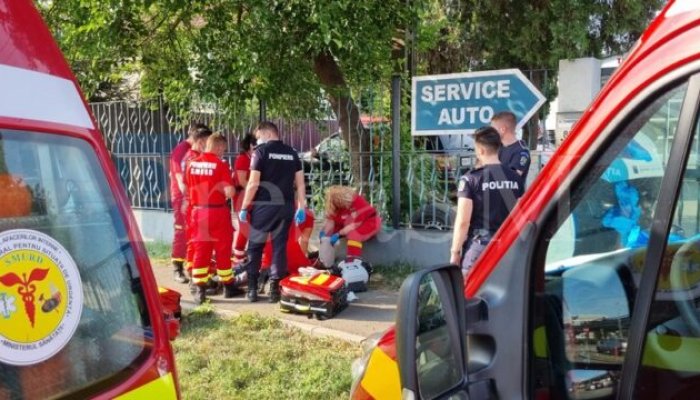 Un bărbat a murit pe stradă. Timp de 3 ore oamenii au trecut nepăsători pe lângă el