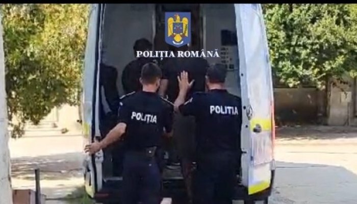 răpiți de patru bărbați