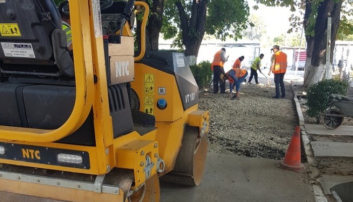 lucrări în cimitirele din ploiești