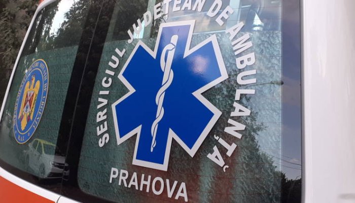 Șoferul unui tractor, rănit grav într-un accident produs sâmbătă, în Prahova