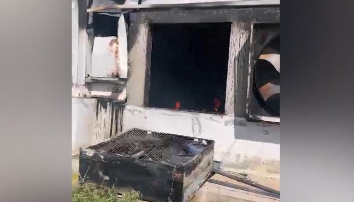 UPDATE. VIDEO 🎦 Pompierii din Prahova intervin la un incendiu de amploare izbucnit în Buzău