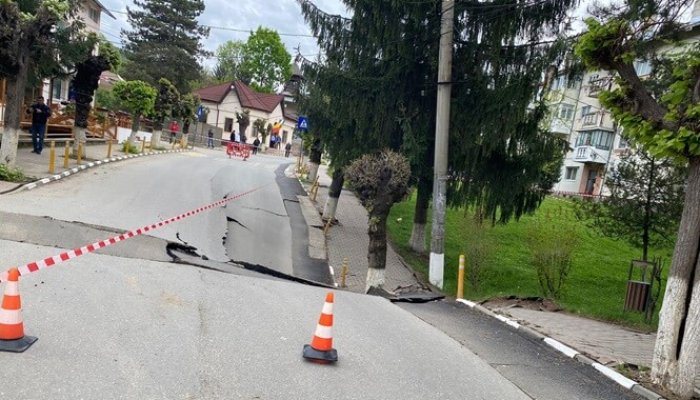 surpare stradă slănic