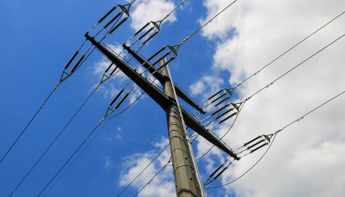 Cum fura un bărbat din Sinaia curent electric, pentru că nu avea contract de furnizare