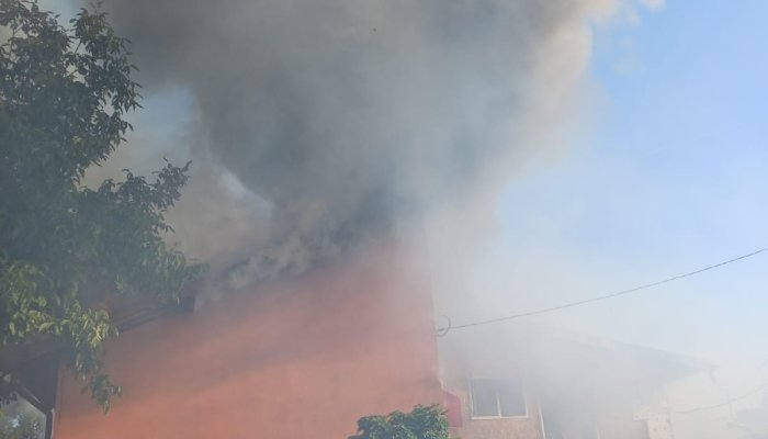 Cauza incendiului de la Băicoi, unde au ars două case