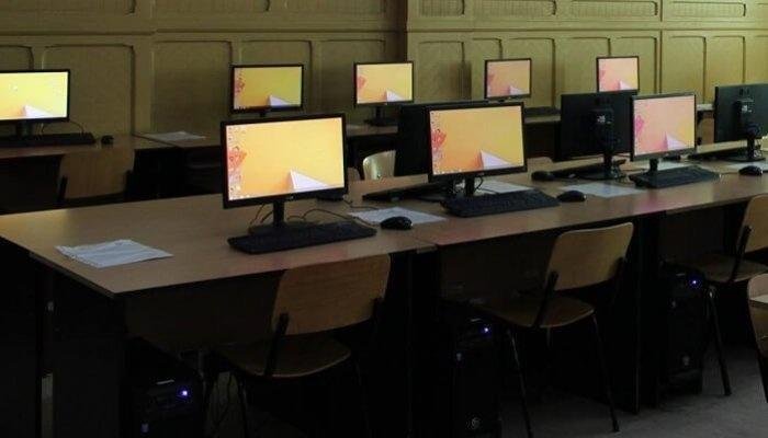 școli și grădinițe ploiești dotări