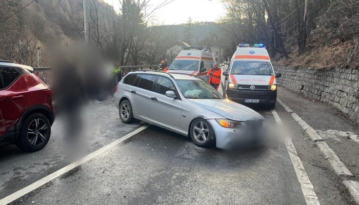 UPDATE. Accident cu descarcerare, pe DN1, la Sinaia. 14 persoane se aflau în mașinile implicate