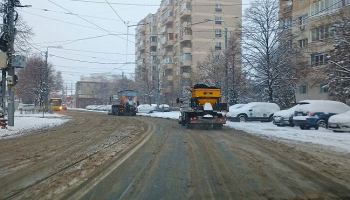 VIDEO 🎦 Sunteți mulțumiți de intervențiile pentru deszăpezire din Ploiești? Cum explică Primăria felul în care s-a acționat în municipiu