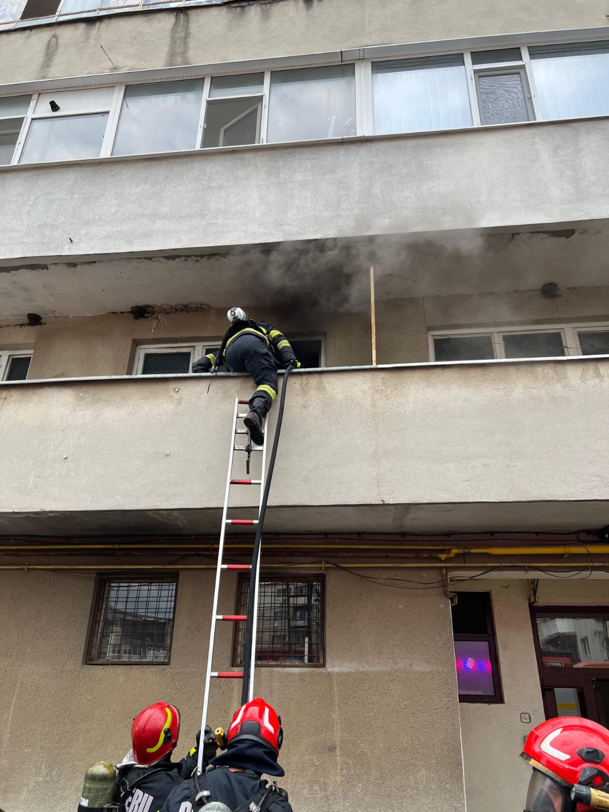 incendiu apartament Băicoi