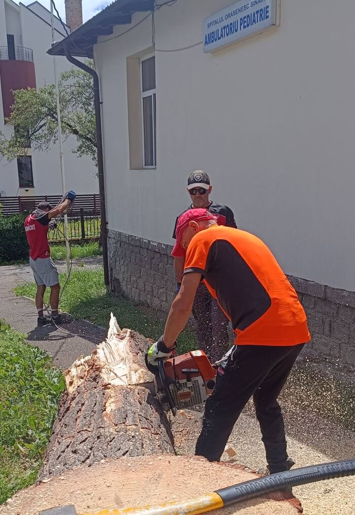 salvamont furtună sinaia