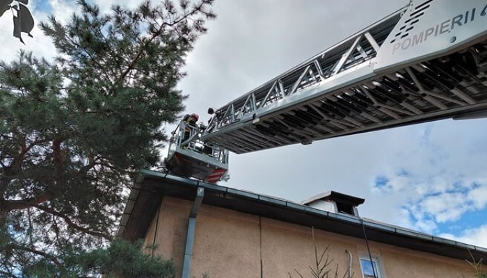 incendiu boldesti primarie