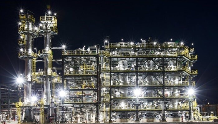 criză materie primă petrobrazi