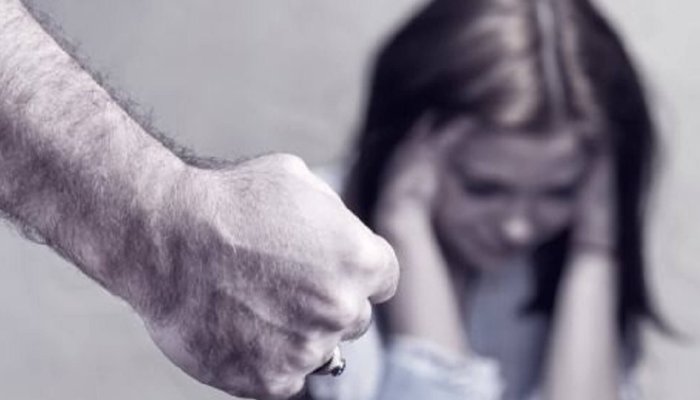 violență 